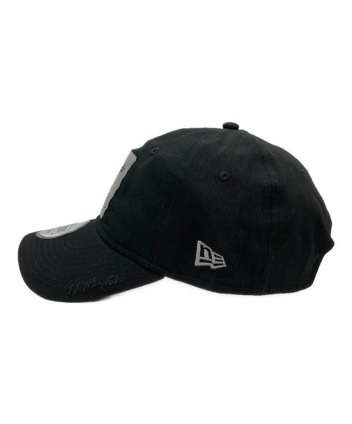 New Era（ニューエラ）New Era (ニューエラ) YOHJI YAMAMOTO (ヨウジヤマモト) 乃木坂46 (ノギザカ46×ニューエラ×ワイズ) トリプルコラボ9THIRTYキャップ ブラックの古着・服飾アイテム