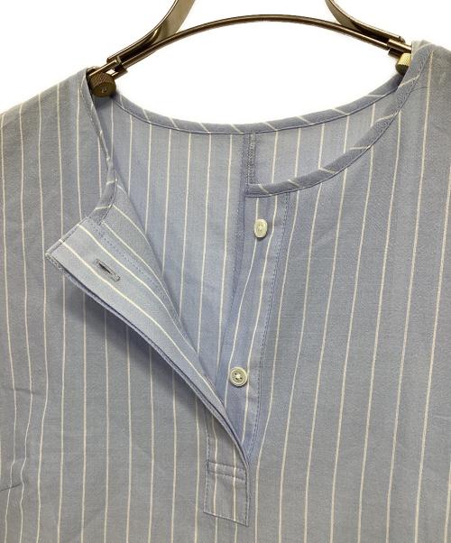 UNTITLED（アンタイトル）UNTITLED (アンタイトル) シャーリングロングワンピース ブルー サイズ:2の古着・服飾アイテム