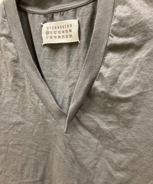 Martin Margiela 10（マルタン・マルジェラ 10）Martin Margiela 10 (マルタン・マルジェラ 10) VネックTシャツ グレー サイズ:48の古着・服飾アイテム