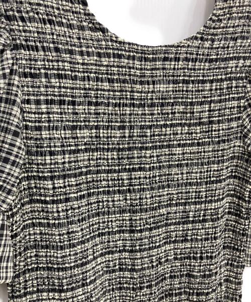 GANNI（ガニー）Ganni (ガニー) シアサッカーバックオープンチェックワンピース ブラック サイズ:36の古着・服飾アイテム