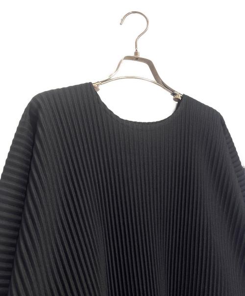 HOMME PLISSE ISSEY MIYAKE（オム プリッセ イッセイ ミヤケ）HOMME PLISSE ISSEY MIYAKE (オム プリッセ イッセイ ミヤケ) プリーツカットソー ブラック サイズ:3の古着・服飾アイテム