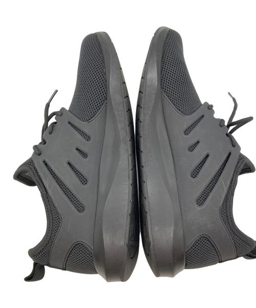 EA7 EMPORIO ARMANI（EA7 エンポリオアルマーニ）EA7 EMPORIO ARMANI (EA7 エンポリオアルマーニ) メッシュスニーカーX8X052 ブラック サイズ:42の古着・服飾アイテム