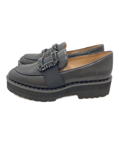 MODE ET JACOMO（モード・エ・ジャコモ）MODE ET JACOMO (モード・エ・ジャコモ) 厚底ビジューバックルローファー ブラック サイズ:SIZE 24cmの古着・服飾アイテム