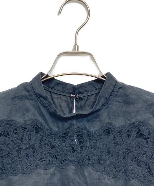 TOMORROW LAND collection（トゥモローランドコレクション）TOMORROW LAND collection (トゥモローランドコレクション) スワトーリネン スタンドネックブラウス ブラック サイズ:36の古着・服飾アイテム