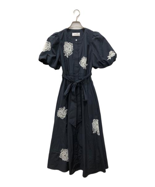 MAiSON HER LIP TO（メゾン ハーリップトゥ）MAiSON HER LIP TO (メゾン ハーリップトゥ) Rose Embroidered Dress ネイビー サイズ:SIZE Mの古着・服飾アイテム