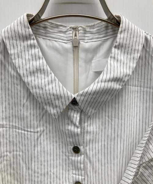 HER LIP TO（ハーリップトゥ）Her lip to (ハーリップトゥ) Striped Asymmetrical Shirt Dress ホワイト サイズ:Mの古着・服飾アイテム