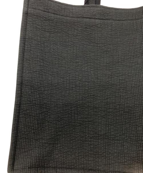 pionunnal（ピオヌンナル）pionunnal (ピオヌンナル) トートバッグ ブラックの古着・服飾アイテム