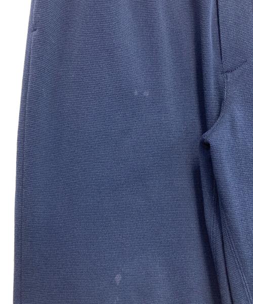 CFCL（シーエフシーエル）CFCL (シーエフシーエル) TC MILAN WIDE TAPERED PANTS ネイビー サイズ:3の古着・服飾アイテム