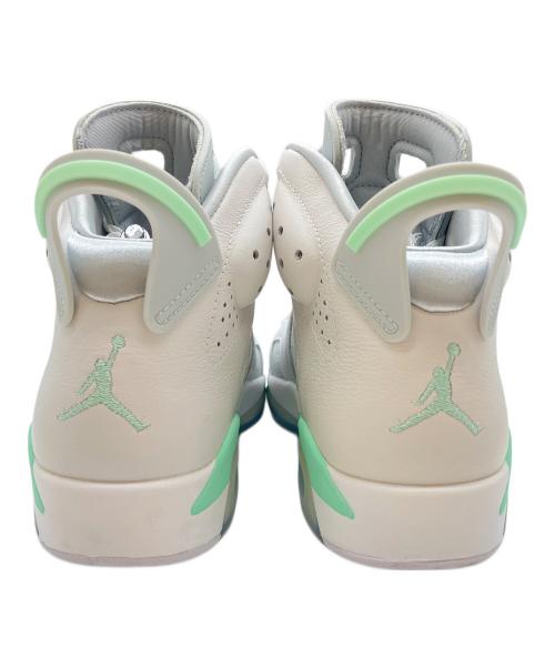 NIKE（ナイキ）NIKE (ナイキ) AIR JORDAN 6 RETRO ホワイト サイズ:US7の古着・服飾アイテム