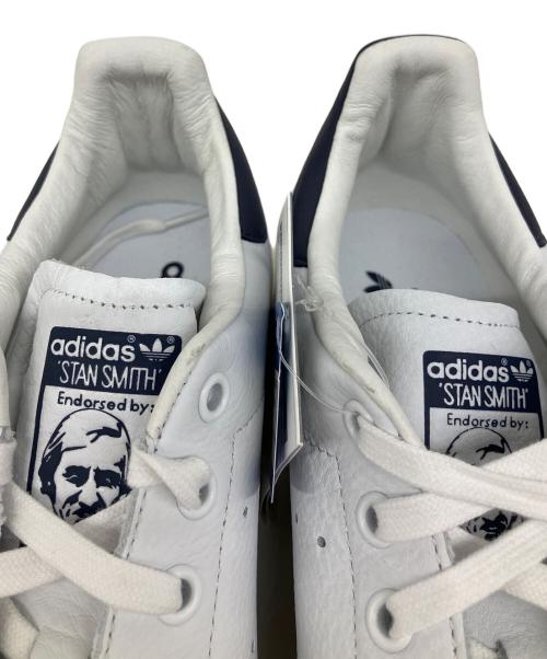 adidas（アディダス）adidas (アディダス) STAN SMITH ホワイト×ネイビー サイズ:29 未使用品の古着・服飾アイテム