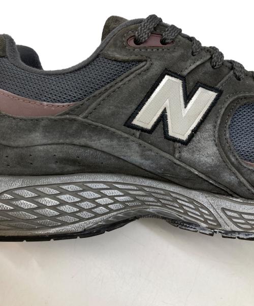 NEW BALANCE（ニューバランス）NEW BALANCE (ニューバランス) M2002RXA ローカットスニーカー グレー サイズ:27.5㎝の古着・服飾アイテム