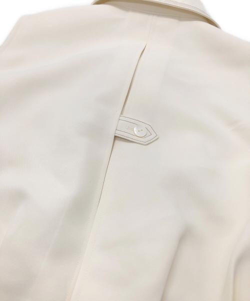 L'AUBE BLANC（ローブ ブラン）L'AUBE BLANC (ローブ ブラン) Architect Zip Compact Top オフホワイト サイズ:SIZE FREEの古着・服飾アイテム