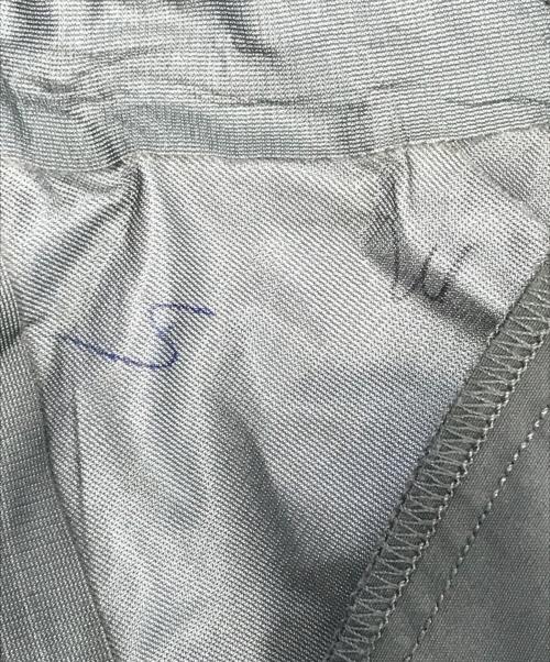 VINTAGE MILITARY（ヴィンテージ ミリタリー）VINTAGE MILITARY (ヴィンテージ ミリタリー) UNIVERSAL CAMO GORE-TEX PARKA カーキ サイズ:Mの古着・服飾アイテム