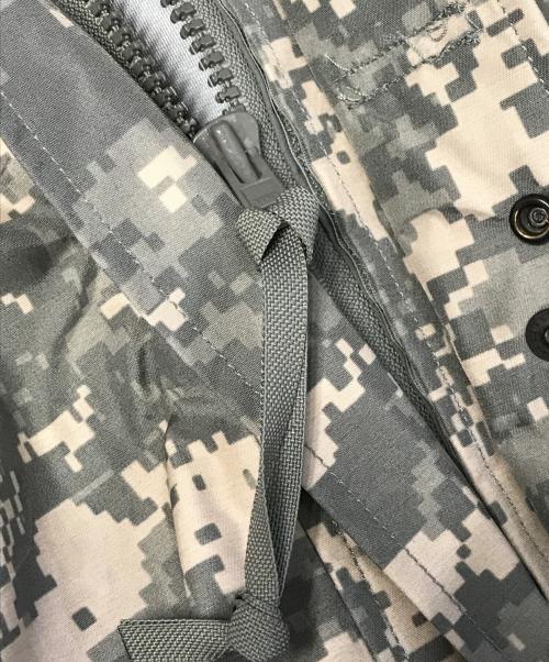 VINTAGE MILITARY（ヴィンテージ ミリタリー）VINTAGE MILITARY (ヴィンテージ ミリタリー) UNIVERSAL CAMO GORE-TEX PARKA カーキ サイズ:Mの古着・服飾アイテム