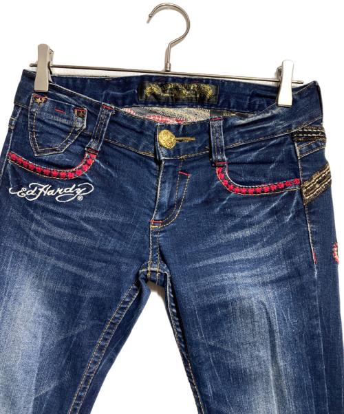 RED PEPPER（レッドペッパ）RED PEPPER (レッドペッパ) Ed Hardy (エド ハーディー) 刺繍ローライズ フレアデニム/Embroidered Low-Rise Flare Denim インディゴ サイズ:26の古着・服飾アイテム