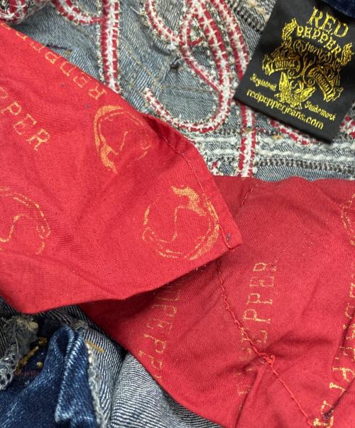 RED PEPPER（レッドペッパ）RED PEPPER (レッドペッパ) Ed Hardy (エド ハーディー) 刺繍ローライズ フレアデニム/Embroidered Low-Rise Flare Denim インディゴ サイズ:26の古着・服飾アイテム