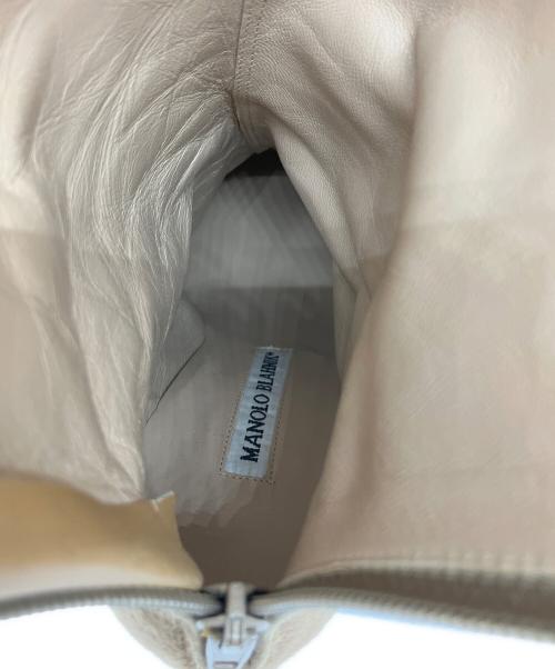 Manolo Blahnik（マノロ ブラニク）Manolo Blahnik (マノロ ブラニク) ロングブーツ ベージュ サイズ:36 1/2の古着・服飾アイテム