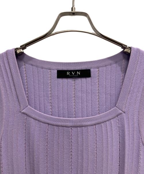 RVN（アールブイエヌ）RVN (アールブイエヌ) オリガミスクエアネックニットワンピース パープル サイズ:XSの古着・服飾アイテム