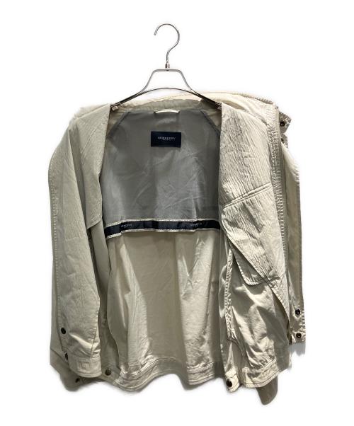 BURBERRY LONDON（バーバリーロンドン）BURBERRY LONDON (バーバリーロンドン) ナイロンジャケット ベージュ サイズ:Lの古着・服飾アイテム