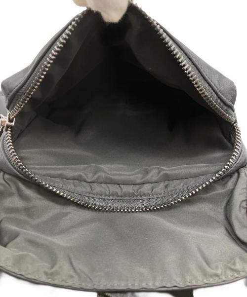 Simone Rocha（シモーネ ロシャ）Simone Rocha (シモーネ ロシャ) Beaded Utility Bow バックパック ブラックの古着・服飾アイテム