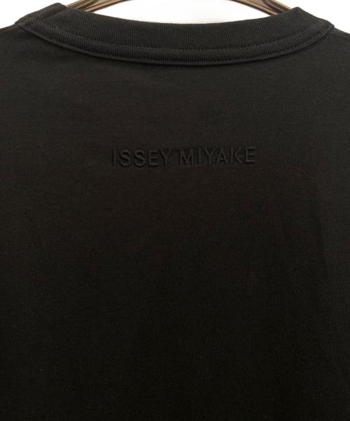 ISSEY MIYAKE（イッセイミヤケ）ISSEY MIYAKE (イッセイミヤケ) LOGO-T ブラック サイズ:2の古着・服飾アイテム