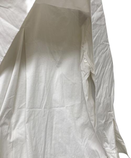 ISSEY MIYAKE（イッセイミヤケ）ISSEY MIYAKE (イッセイミヤケ) デザインシャツ ホワイト サイズ:2の古着・服飾アイテム