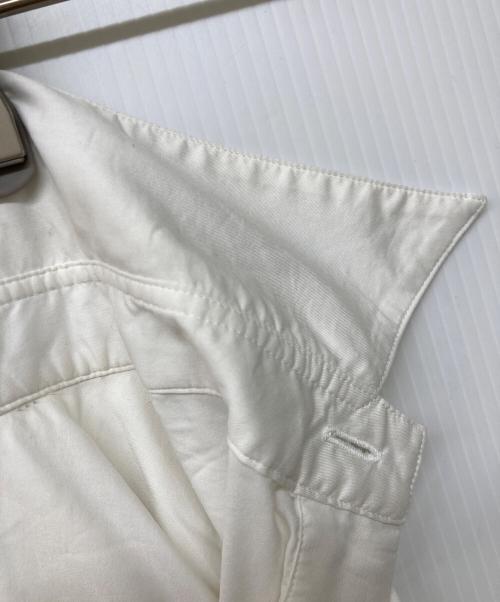ISSEY MIYAKE（イッセイミヤケ）ISSEY MIYAKE (イッセイミヤケ) デザインシャツ ホワイト サイズ:2の古着・服飾アイテム