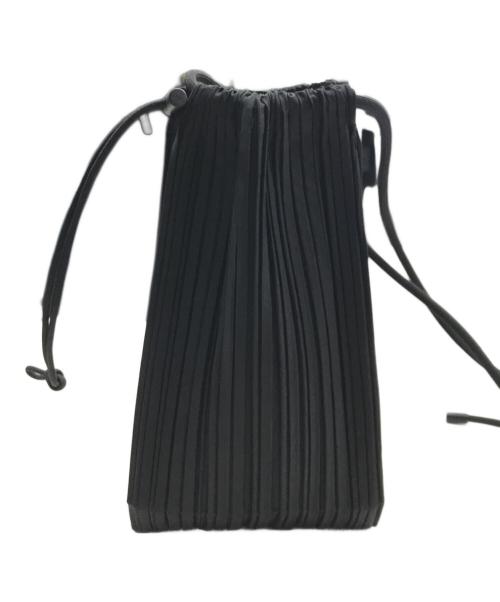 PLEATS PLEASE（プリーツプリーズ）PLEATS PLEASE (プリーツプリーズ) DEWDROP PLEATS BAG/ショルダーポーチ ブラックの古着・服飾アイテム