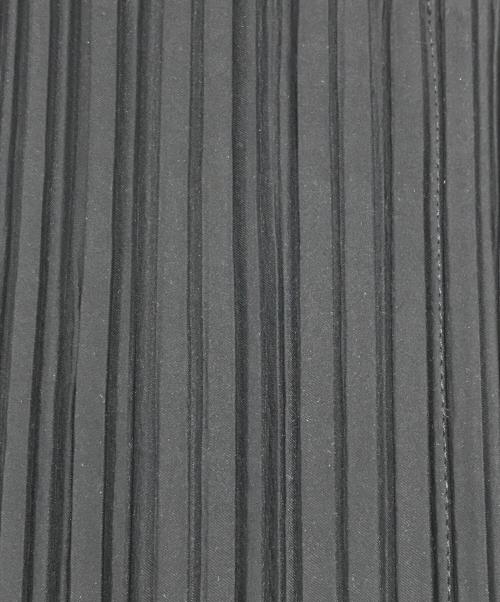 PLEATS PLEASE（プリーツプリーズ）PLEATS PLEASE (プリーツプリーズ) DEWDROP PLEATS BAG/ショルダーポーチ ブラックの古着・服飾アイテム