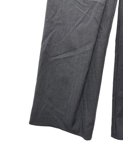 CLANE（クラネ）CLANE (クラネ) MINAMI TANAKA TUCK HERRINGBONE SLACKS チャコールグレー サイズ:SIZE 1の古着・服飾アイテム