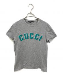 GUCCI（グッチ）の古着「ワッペンアーチロゴTシャツ」｜グレー