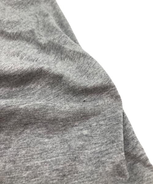 GUCCI（グッチ）GUCCI (グッチ) ワッペンアーチロゴTシャツ グレー サイズ:Sの古着・服飾アイテム
