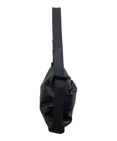 ear PAPILLONNER（イアパピヨネ）ear PAPILLONNER (イアパピヨネ) スワローマチショルダーバッグ ブラック サイズ:-の古着・服飾アイテム
