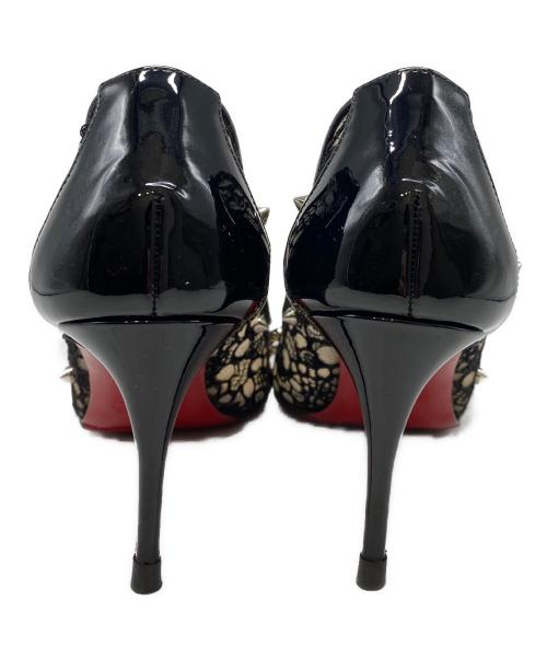 Christian Louboutin（クリスチャン・ルブタン）Christian Louboutin (クリスチャン・ルブタン) レーススタッズヒールパンプス ブラック サイズ:36の古着・服飾アイテム