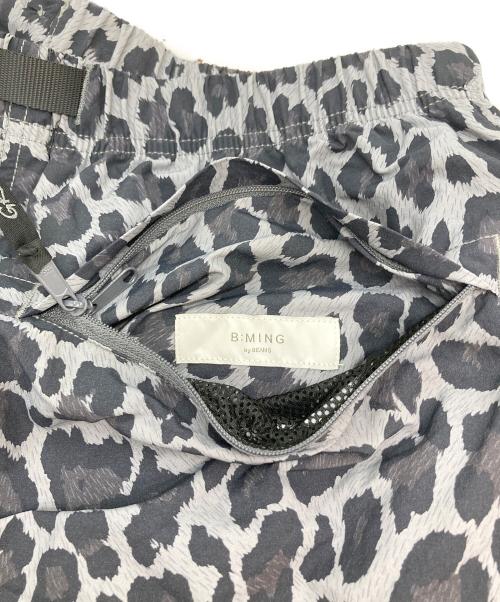 GRAMICCI（グラミチ）GRAMICCI (グラミチ) B:MING by BEAMS (ビーミングバイビームス) 別注 レオパード ショーツ チャコールグレー サイズ:M 未使用品の古着・服飾アイテム