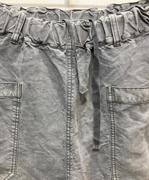 confect（コンフェクト）confect (コンフェクト) リネン和紙 デッキトラウザーズパンツ グレー サイズ:SIZE　3の古着・服飾アイテム