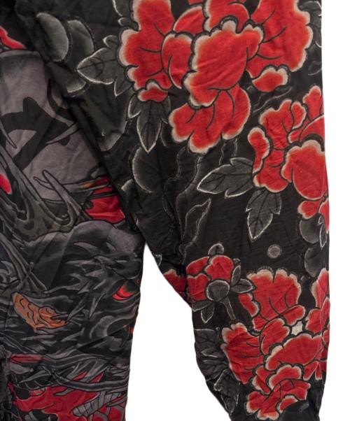 WILDSIDE YOHJI YAMAMOTO（ワイルドサイド ヨウジ ヤマモト）WILDSIDE YOHJI YAMAMOTO (ワイルドサイド ヨウジ ヤマモト) 龍が如くスタジオ Rayon Shirt(花髑髏) ブラック×レッド サイズ:3の古着・服飾アイテム