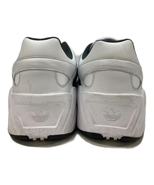 adidas（アディダス）adidas (アディダス) スニーカー ホワイト×ブラック サイズ:29の古着・服飾アイテム
