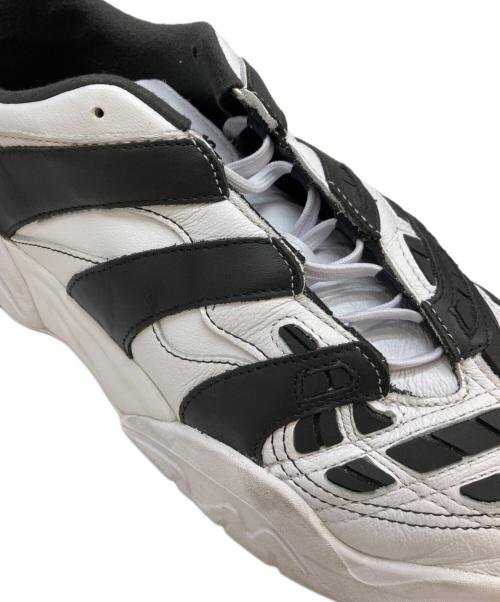 adidas（アディダス）adidas (アディダス) スニーカー ホワイト×ブラック サイズ:29の古着・服飾アイテム