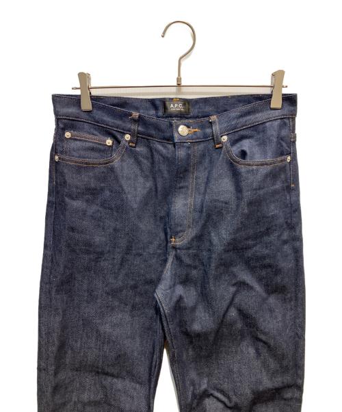 A.P.C.（アーペーセー）A.P.C. (アーペーセー) JEAN MARTINデニムパンツ インディゴ サイズ:78.5cmの古着・服飾アイテム