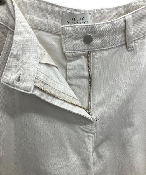 STUDIO NICHOLSON（スタジオ ニコルソン）STUDIO NICHOLSON (スタジオ ニコルソン) デニムパンツ ホワイト サイズ:UK6 IT38の古着・服飾アイテム