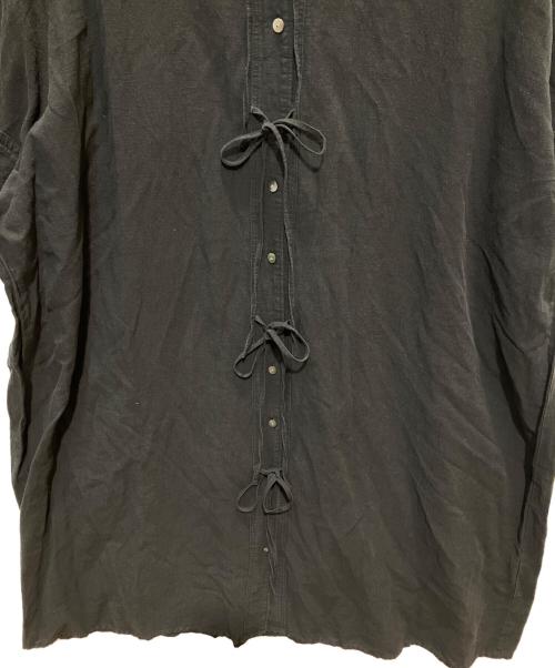 YUNI（ユニ）yuni (ユニ) コットンリネン product dye strings wide シャツワンピース ブラック サイズ:FREEの古着・服飾アイテム