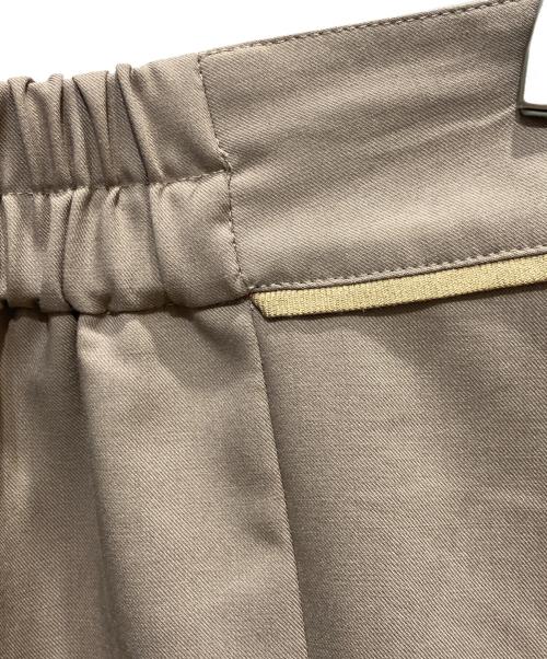 BLUE LABEL CRESTBRIDGE（ブルーレーベルクレストブリッジ）BLUE LABEL CRESTBRIDGE (ブルーレーベルクレストブリッジ) ワイドパンツ ベージュ サイズ:SIZE　38の古着・服飾アイテム