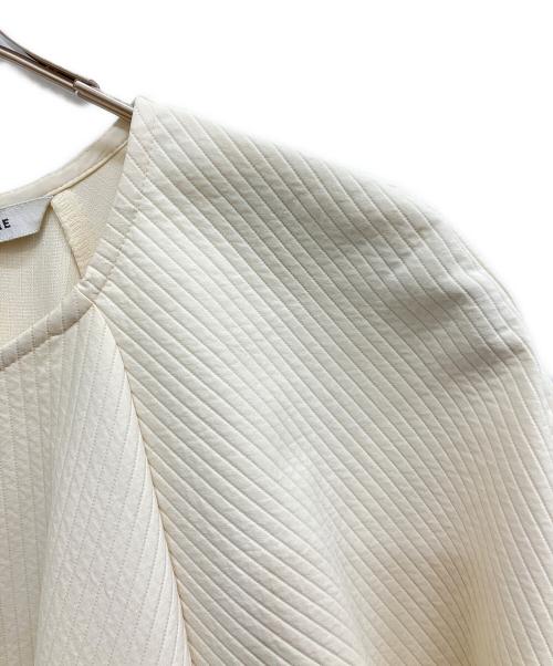 CLANE（クラネ）CLANE (クラネ) STRIPE QUILT PUFF TOPS アイボリー サイズ:SIZE2の古着・服飾アイテム