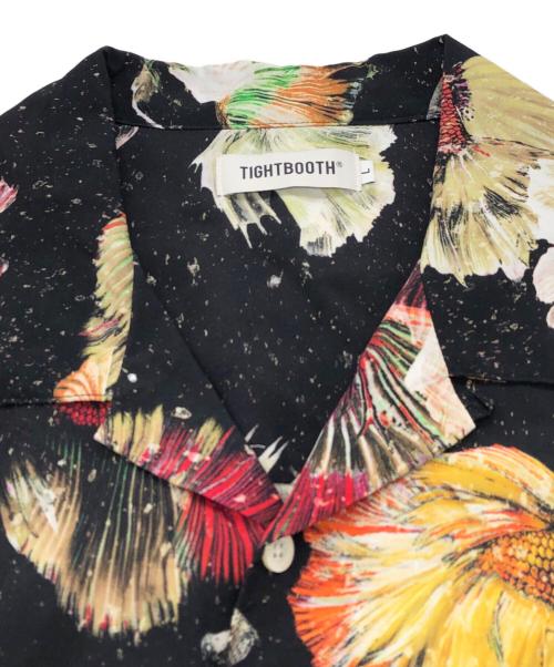 TIGHTBOOTH PRODUCTION（タイトブースプロダクション）TIGHTBOOTH PRODUCTION (タイトブースプロダクション) FISH CAMO ALOHA ブラック サイズ:SIZE Lの古着・服飾アイテム
