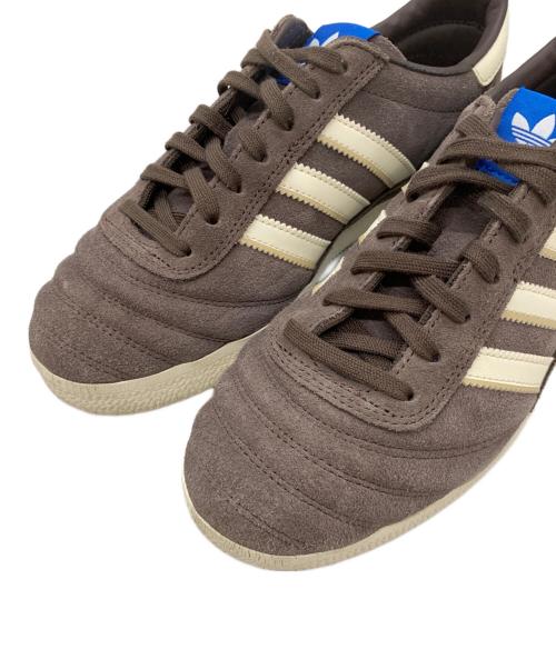 adidas（アディダス）adidas (アディダス) ローカットスニーカー ブラウン サイズ:23.5cmの古着・服飾アイテム