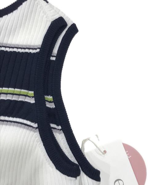 emmi（エミ）emmi (エミ) マルチボーダーニットワンピース ホワイト サイズ:SIZE 0の古着・服飾アイテム