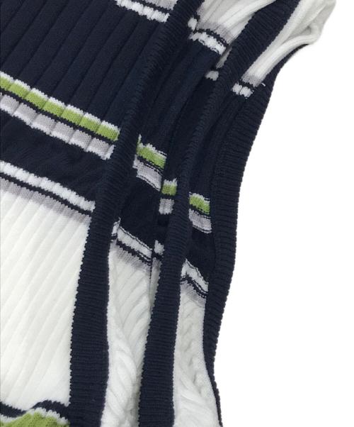 emmi（エミ）emmi (エミ) マルチボーダーニットワンピース ホワイト サイズ:SIZE 0の古着・服飾アイテム