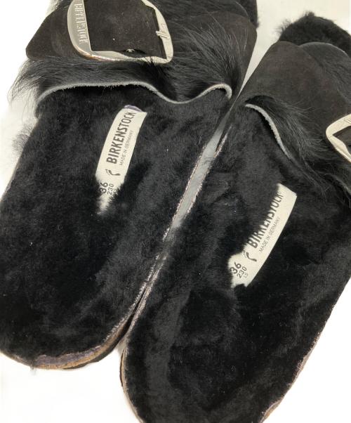 BIRKENSTOCK（ビルケンシュトック）BIRKENSTOCK (ビルケンシュトック) マドリッド ビッグバックル シャーリング ブラック サイズ:23cmの古着・服飾アイテム