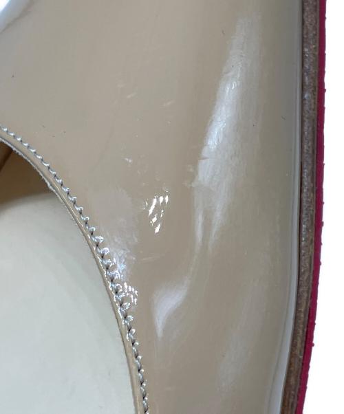 Christian Louboutin（クリスチャン・ルブタン）Christian Louboutin (クリスチャン・ルブタン) バックストラップパンプス ベージュ サイズ:22.5cmの古着・服飾アイテム